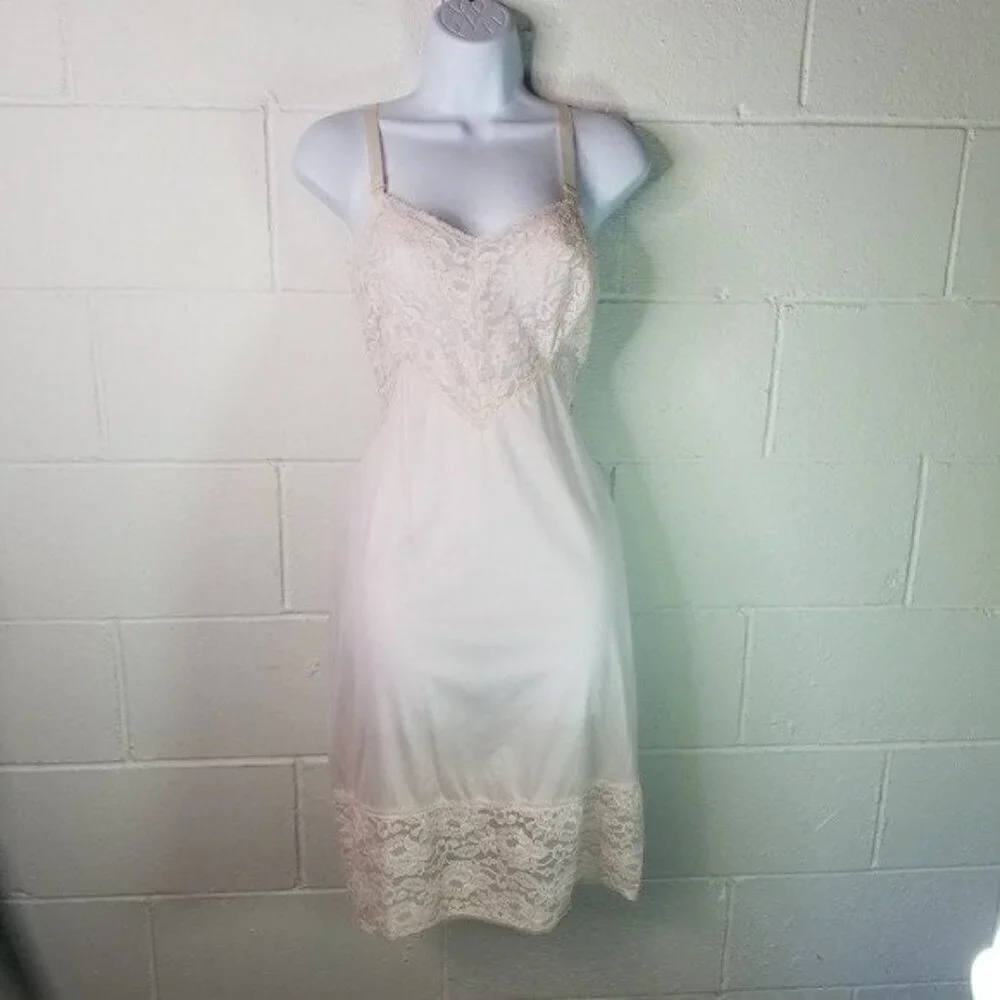 Vtg 50s Movie Star blush pink fullslip lingerie slip dress